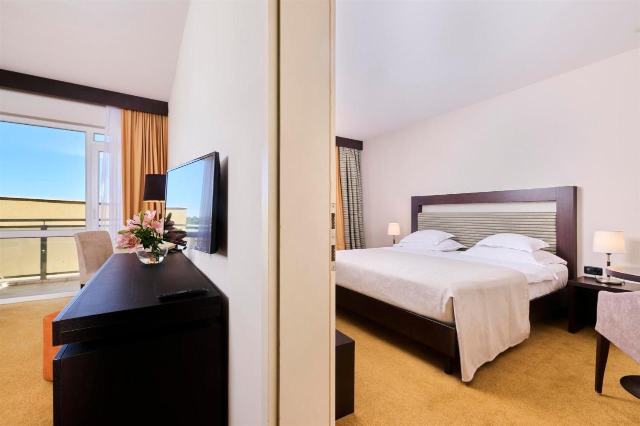 Hotel Garden Istra Plava Laguna Умаг Экстерьер фото