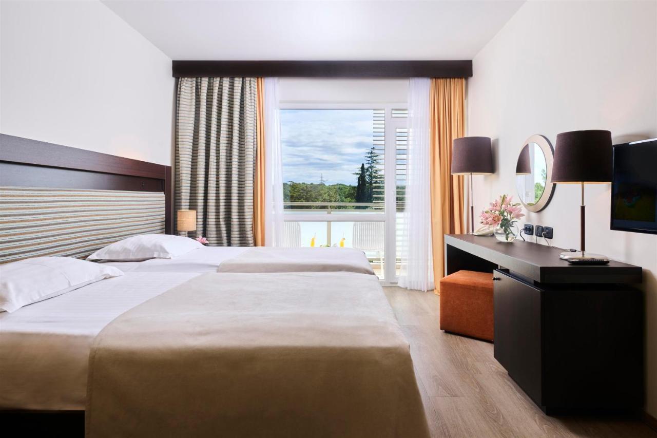 Hotel Garden Istra Plava Laguna Умаг Экстерьер фото